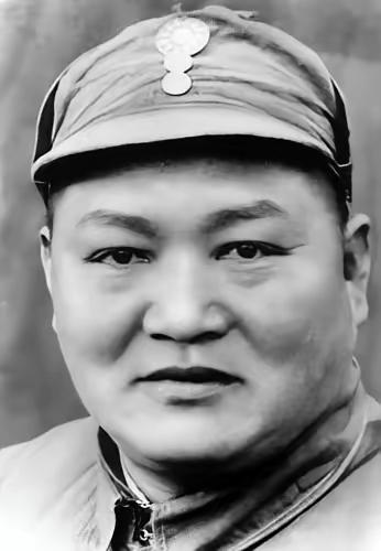 1941年，新四军击毙了100多名日军，不久，日军派人来索要尸体，罗炳辉笑道：“