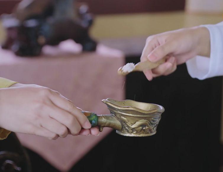 古人不刷牙，却牙齿坚固？我们天天刷牙，为啥还蛀牙不断！你敢信吗？明朝有些人一辈子