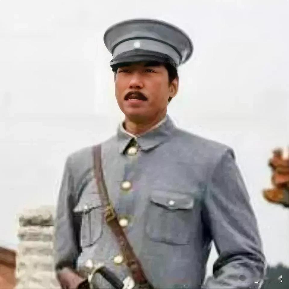 孙殿英打不过刘伯承这样的名将，但好歹，他也曾经是一条硬汉，不是不能打仗。

19