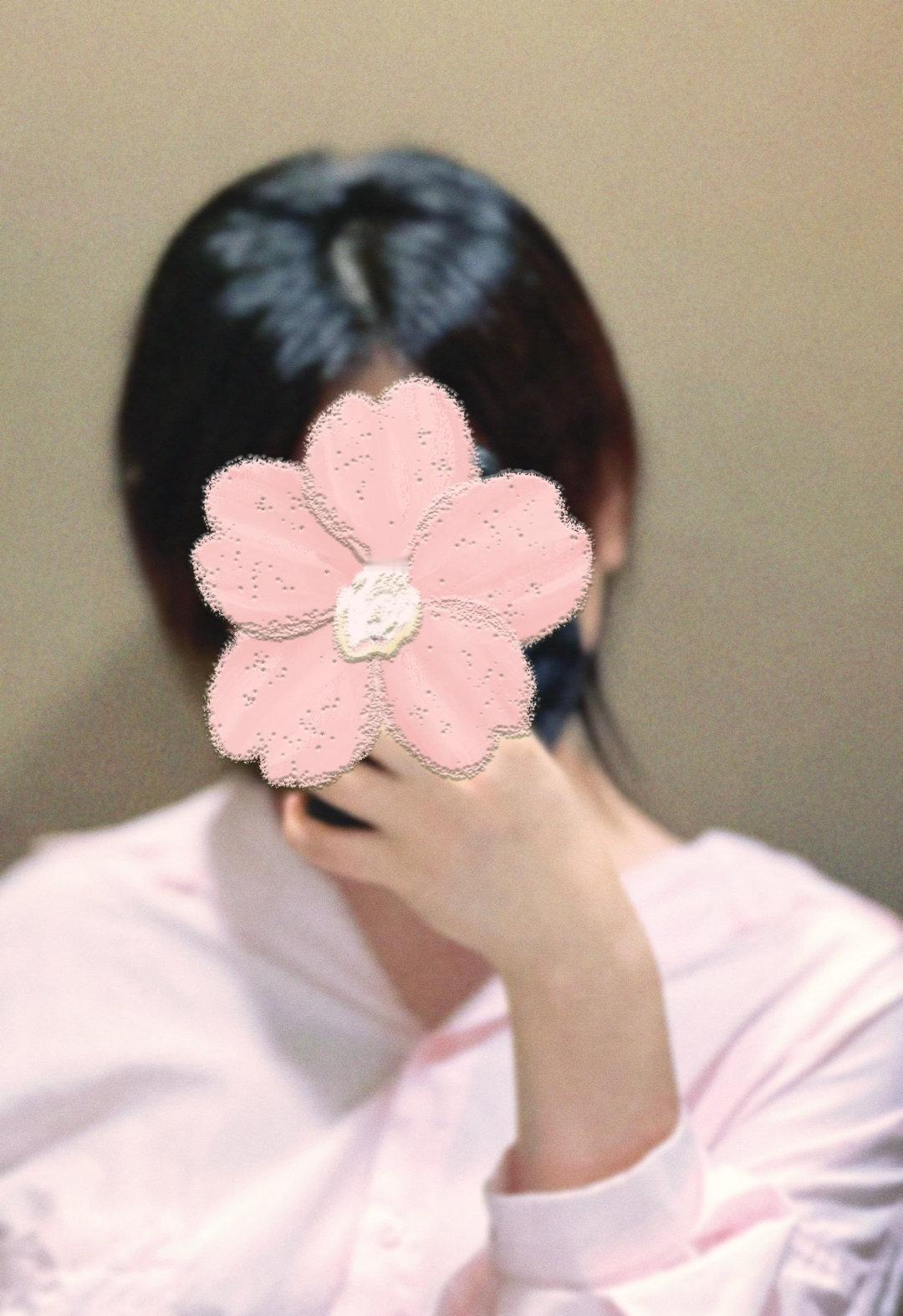给你们看三生花给我洗出来的颅顶，本人粗硬沙发发质[淡淡的] ​​​