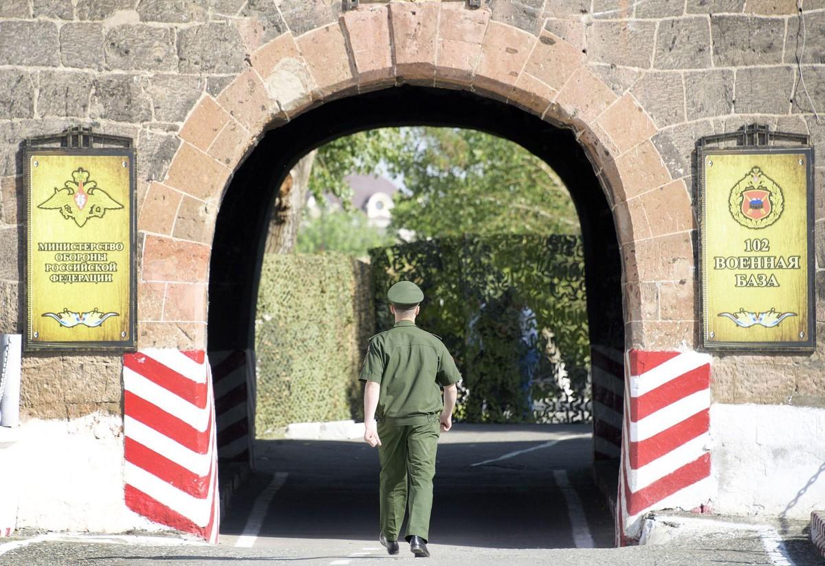 打完乌克兰后，俄罗斯要打击的不是北约，也不是波兰和波罗的海三国。梅德韦杰夫警告亚