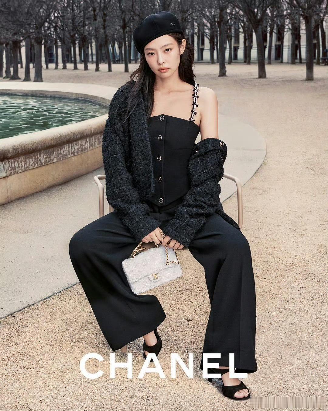 Jennie出镜Chanel 2025/26秋冬系列广告✨ ​​​