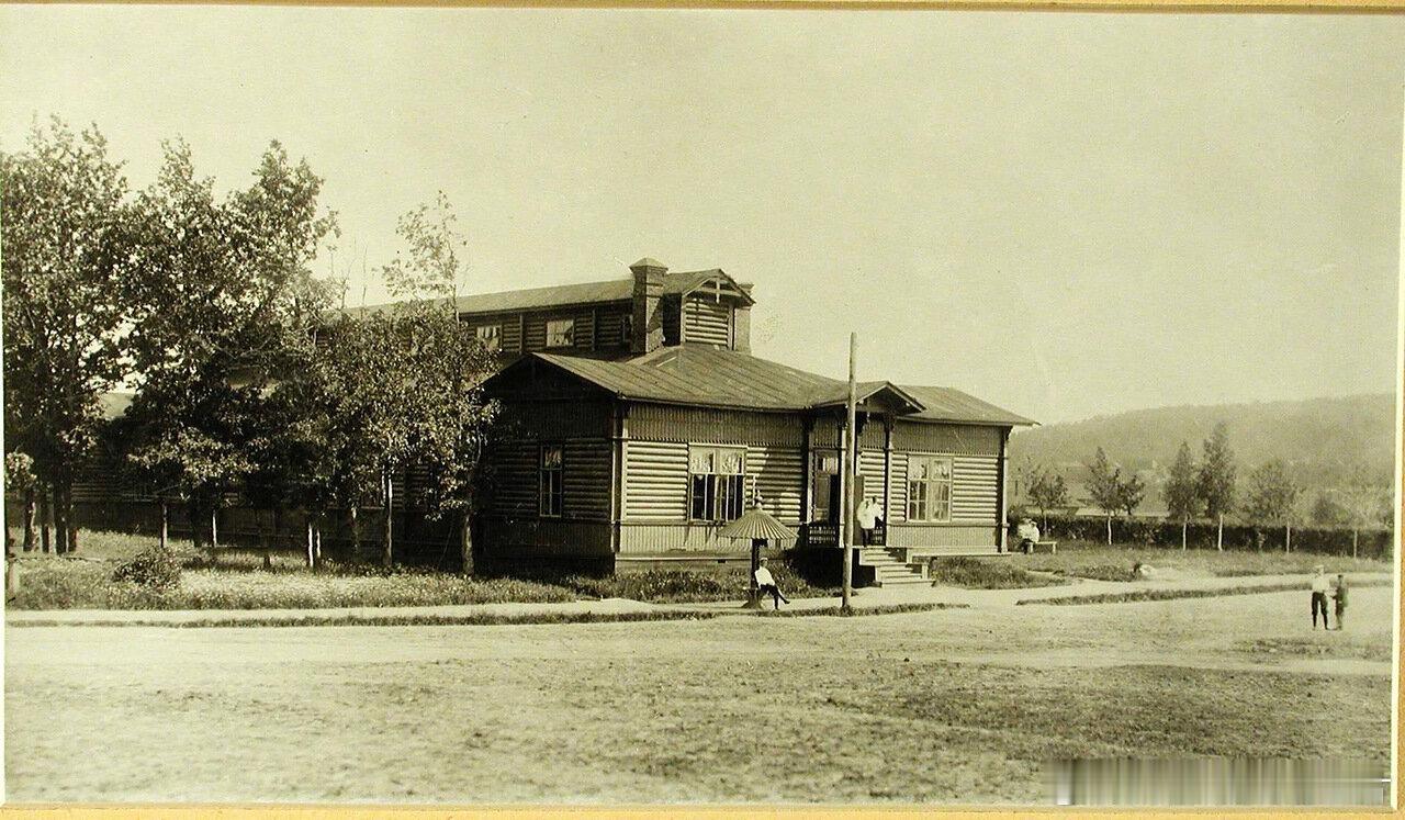 1904~1907年，俄贵族子弟军官学校 