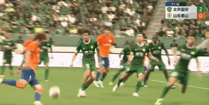 怎么很少有人谈论这次点球取消的判罚是否合理？国安球迷一致认为这个球是反弹后才碰的