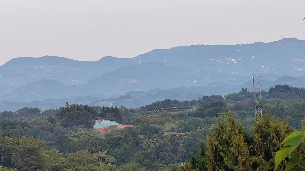 晒图笔记大赛野外拾趣～遥望远处的龙泉山风景如画！自然风景图片分享