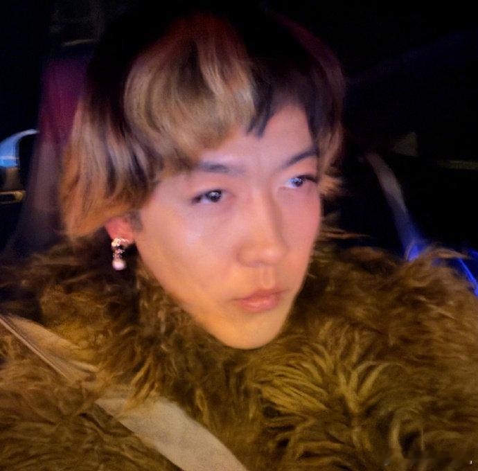 姜思达说电饭锅不需要AI姜思达真的永远是我的互联网嘴替！一开口就精准戳中痛点，电