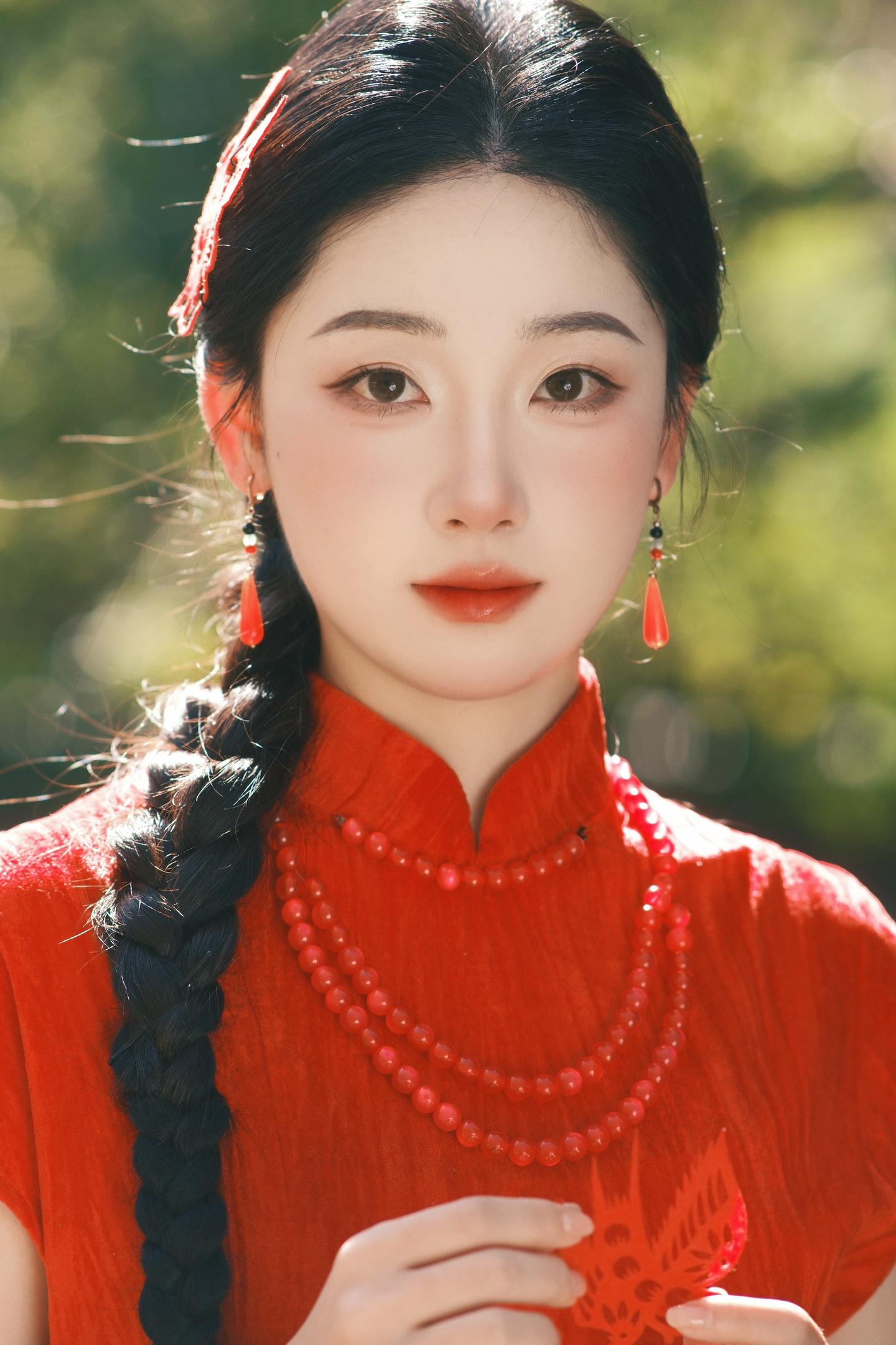 不知相思落谁家。