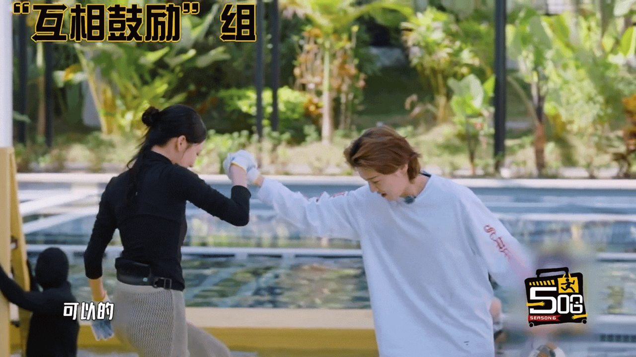 鹿晗任敏认识十一年了李现任敏通过鹿晗认识对方哈哈哈哈哈鹿晗当时主动找任敏组队，说