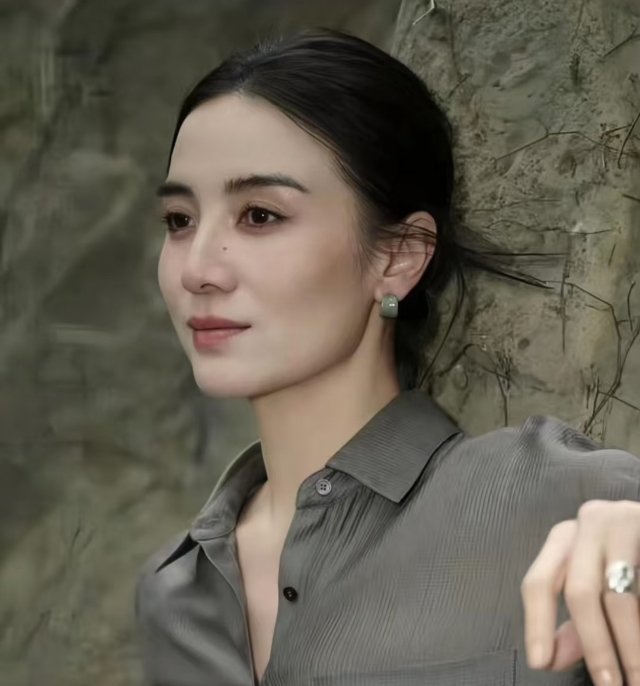 如果是宋佳 直女也可以！宋佳是一种感觉[爱慕][爱慕][爱慕]！谁能拒绝真性情 