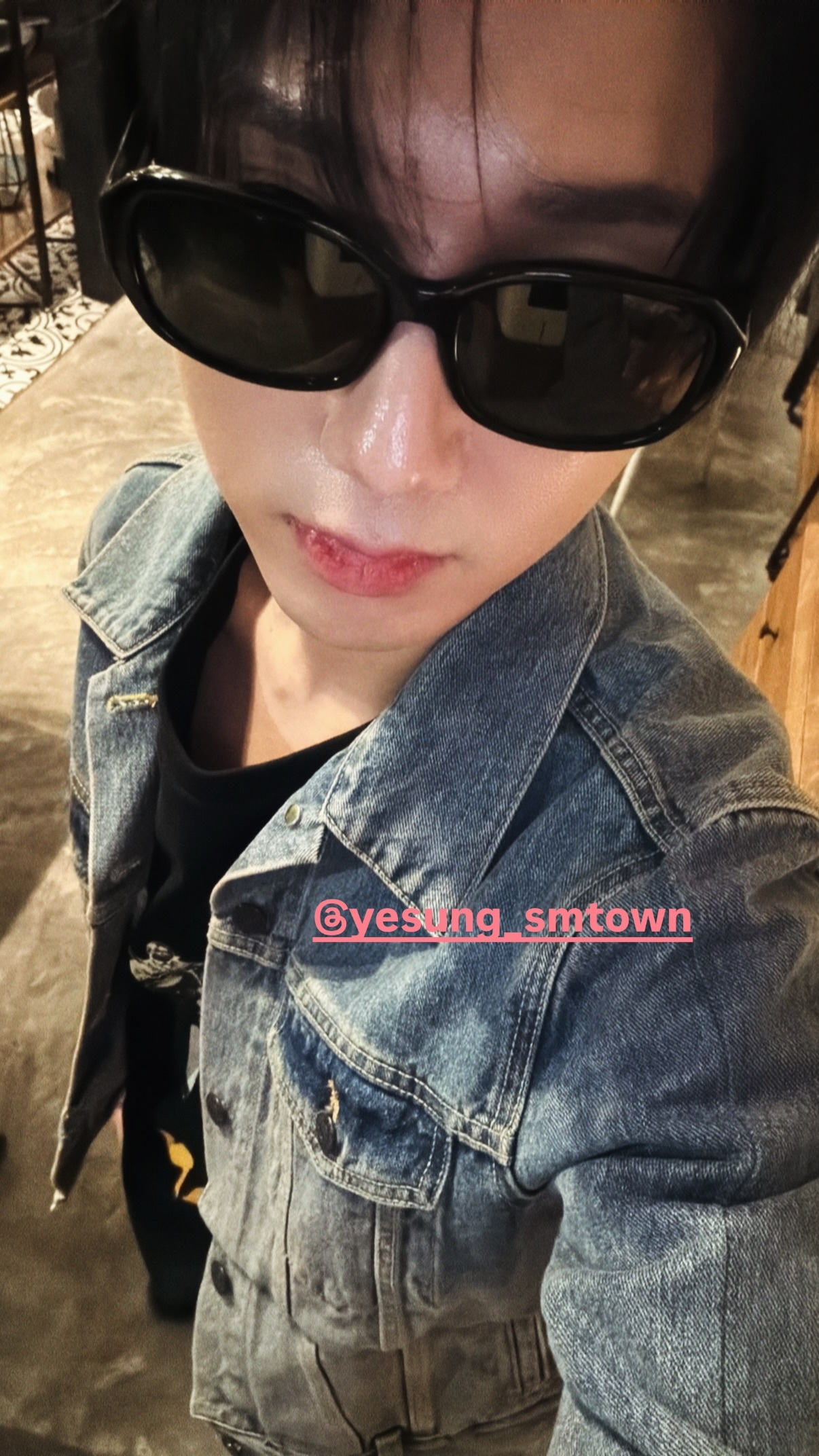 “CB百蓝_。260103金钟云 ins story更新： 