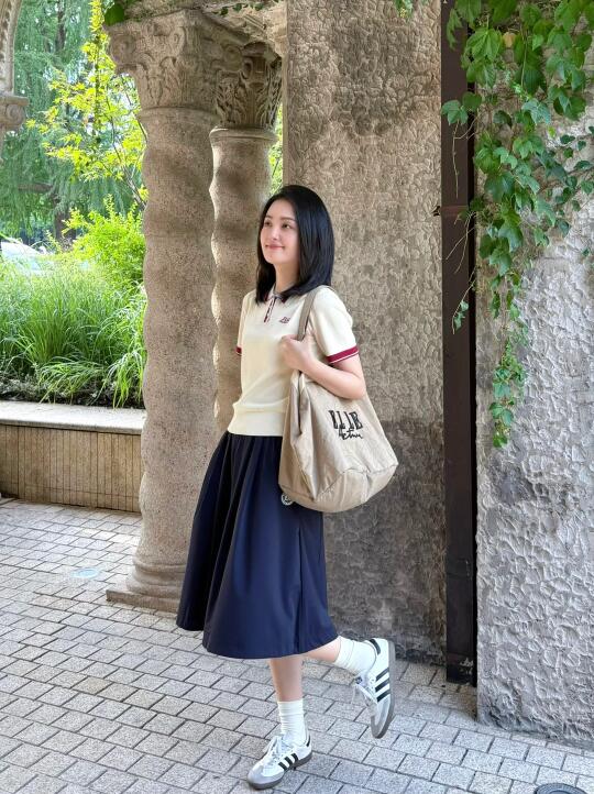 刚剪的锁骨发💇🏻‍♀️