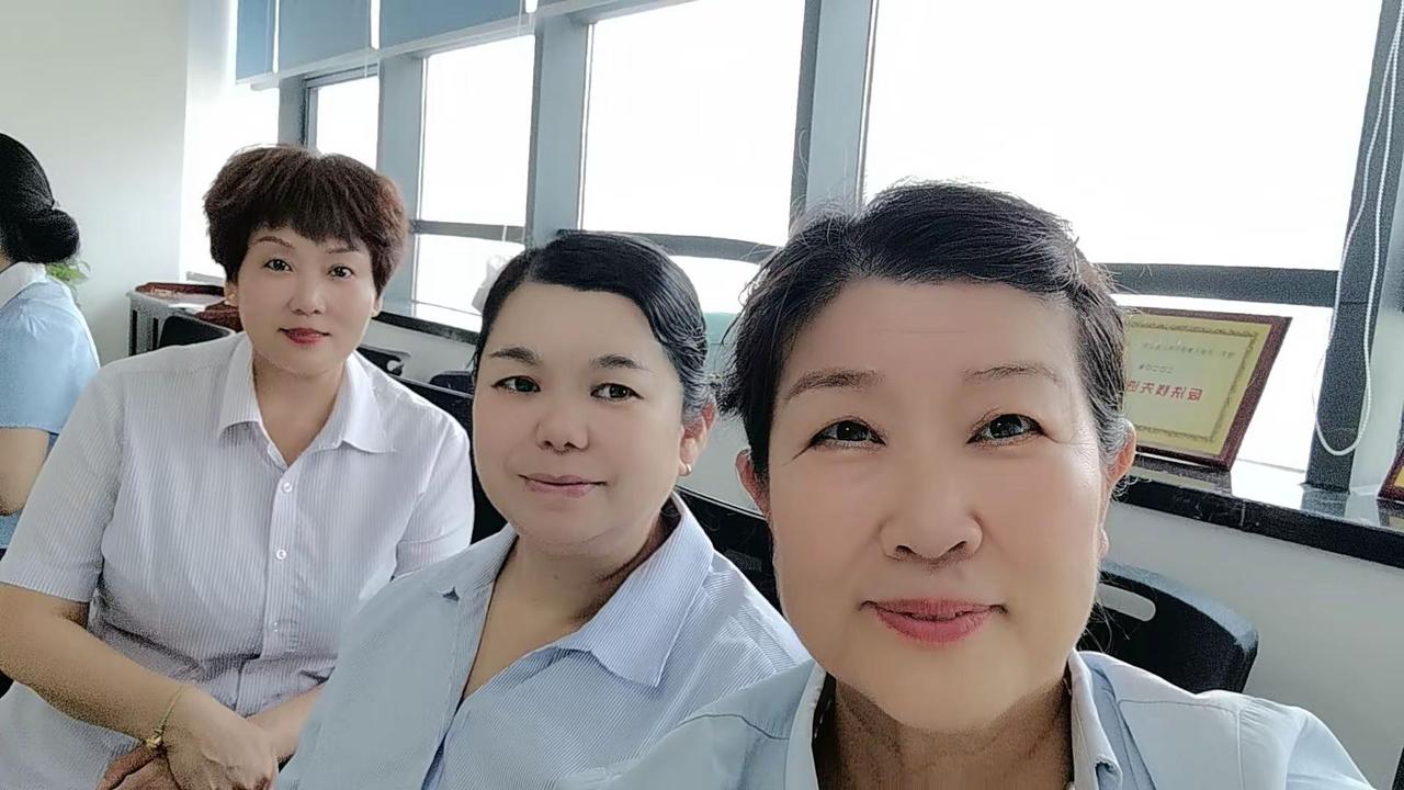 《明天会更好》，结伴同行，人生不寂寞