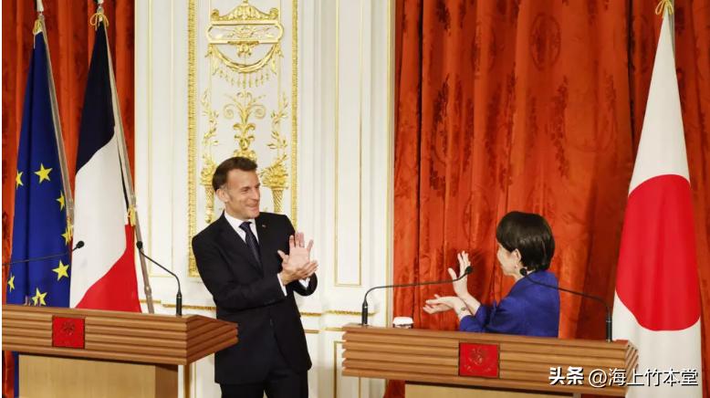 法日峰会：花边乱飞


从“龟派气功”到雨中凌乱
如果以为国际峰会只有西装革履的