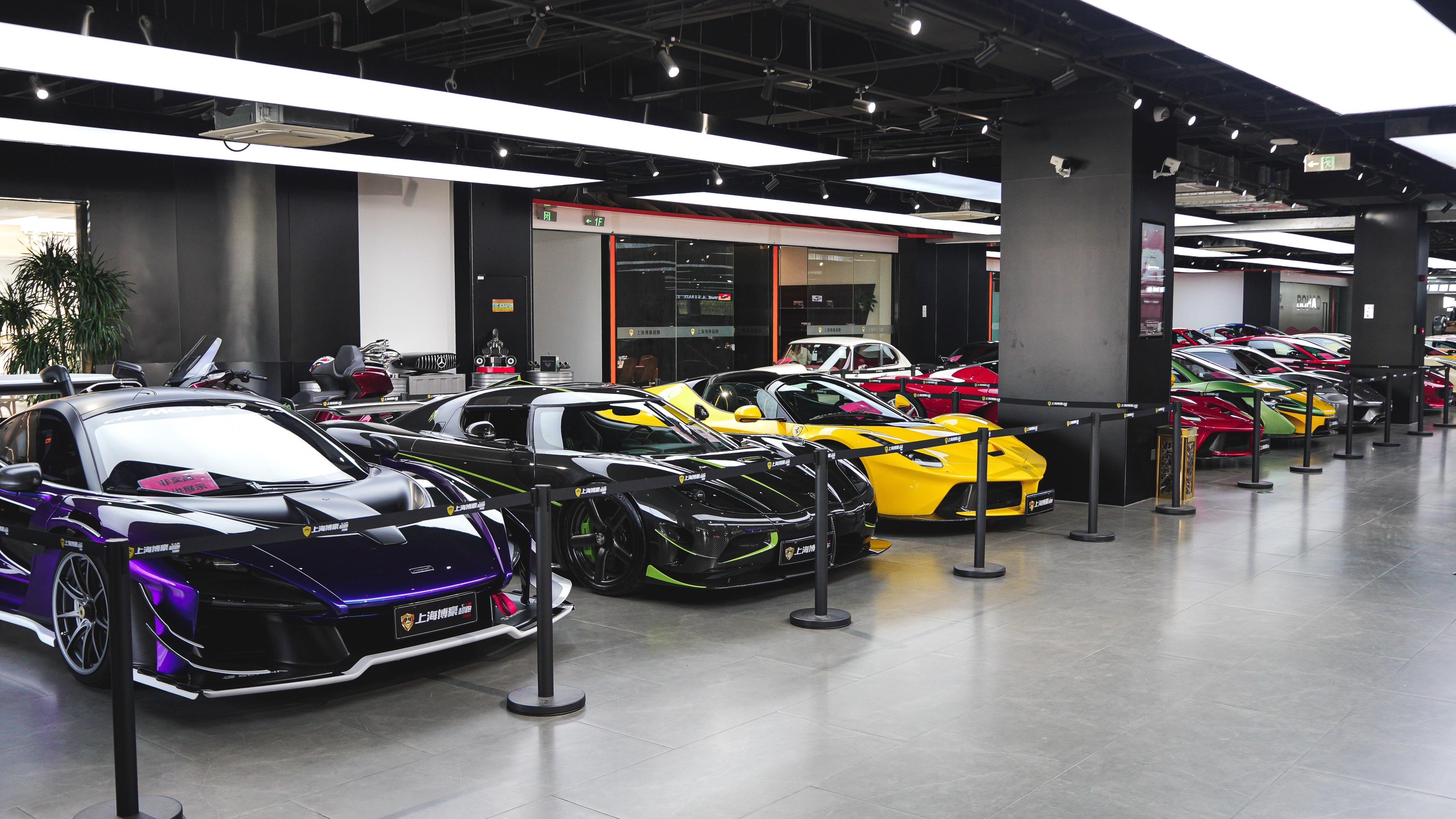 博豪超跑 遥遥领先。