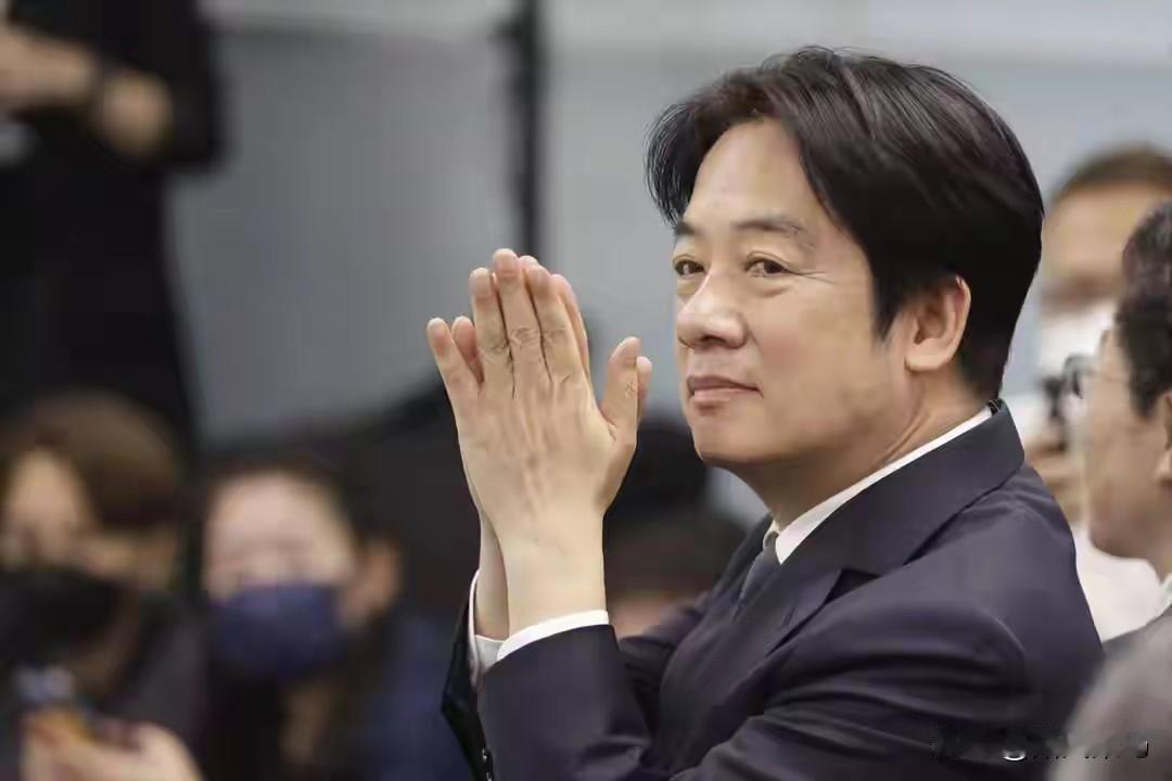 台当局又开始自嗨了，日本刚提一句台海，立马跳出来喊“欢迎民主阵营反制霸权”，脸都