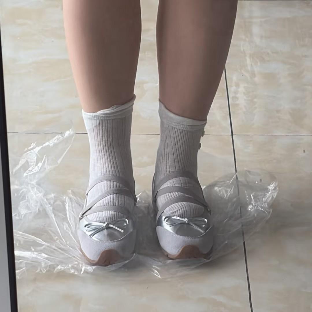 肉脚千万别买绑带鞋！

不然你就会收获两个……

肉粽！

那种看起来甜美可爱，