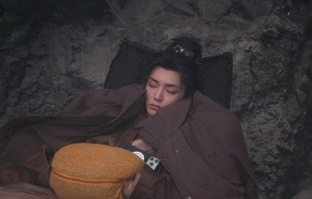 侯明昊 | 侯明昊杨无间 | 侯明昊碧血蝉| 侯明昊

密道藏机谋，无间破迷局。