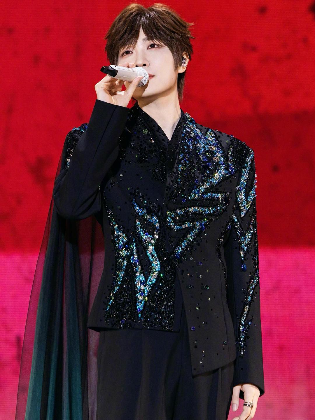 郭晓东要去给徐良伴舞徐良回应郭晓东道歉 谁懂啊，一个是演技派演员，一个是青春里的