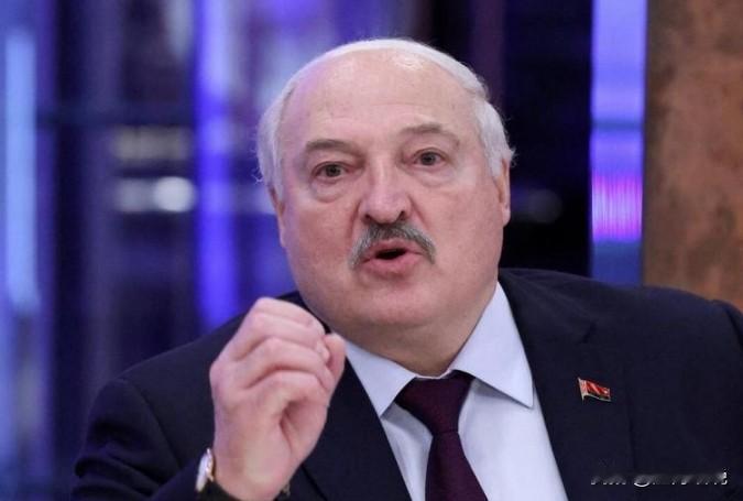 白俄罗斯总统卢卡申科在接受今日俄罗斯（RT）电视台采访时，直言不讳的说出了大实话