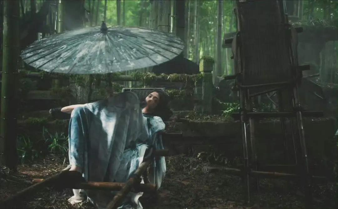 打卡关晓彤，《影》真的很绝这部电影我是电影院看的，印象深刻，感觉彤姐很适合演倔强
