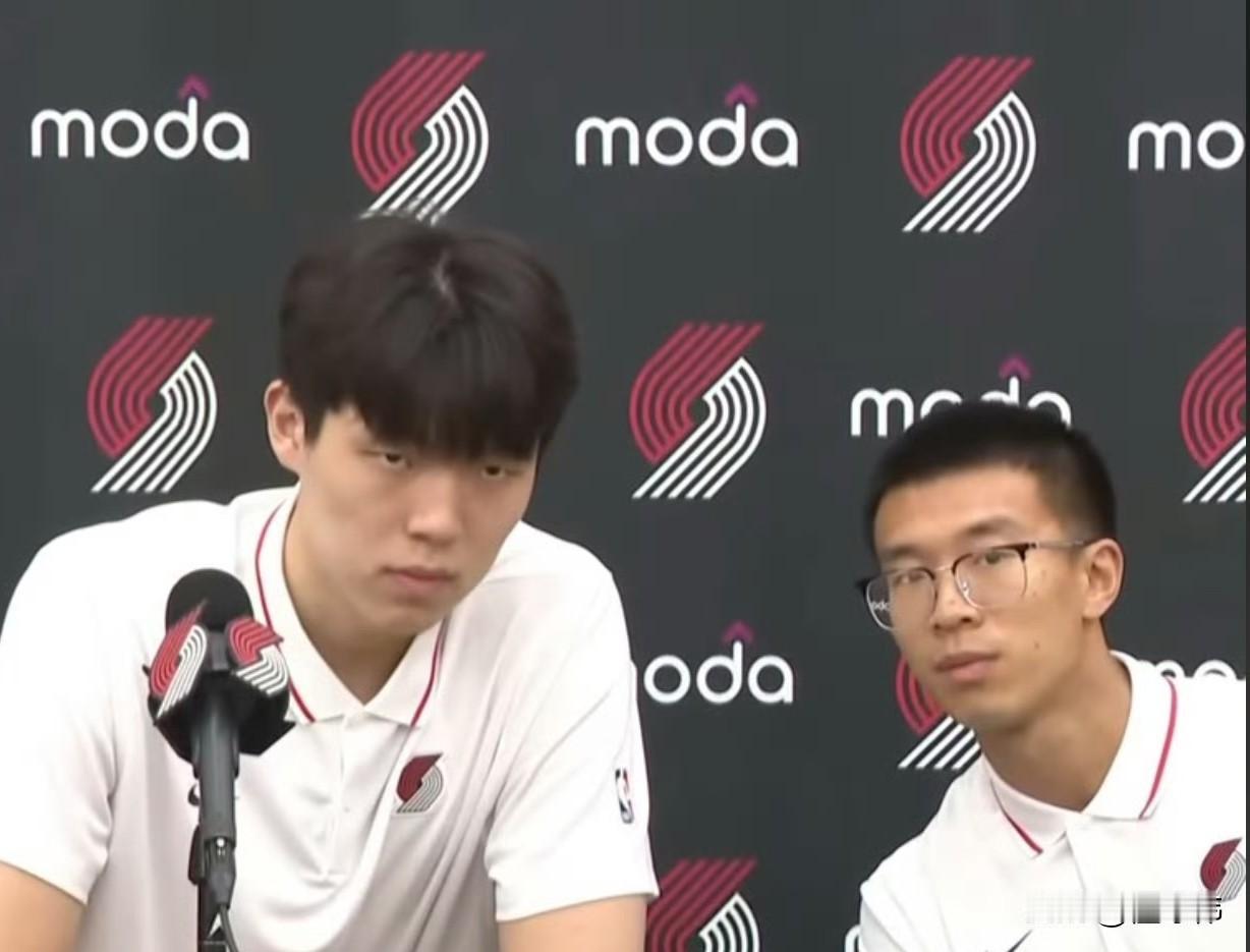 优秀的人到哪里都会发光！杨瀚森的翻译刘禹铖，已经不再是杨瀚森的专属翻译，而是直接