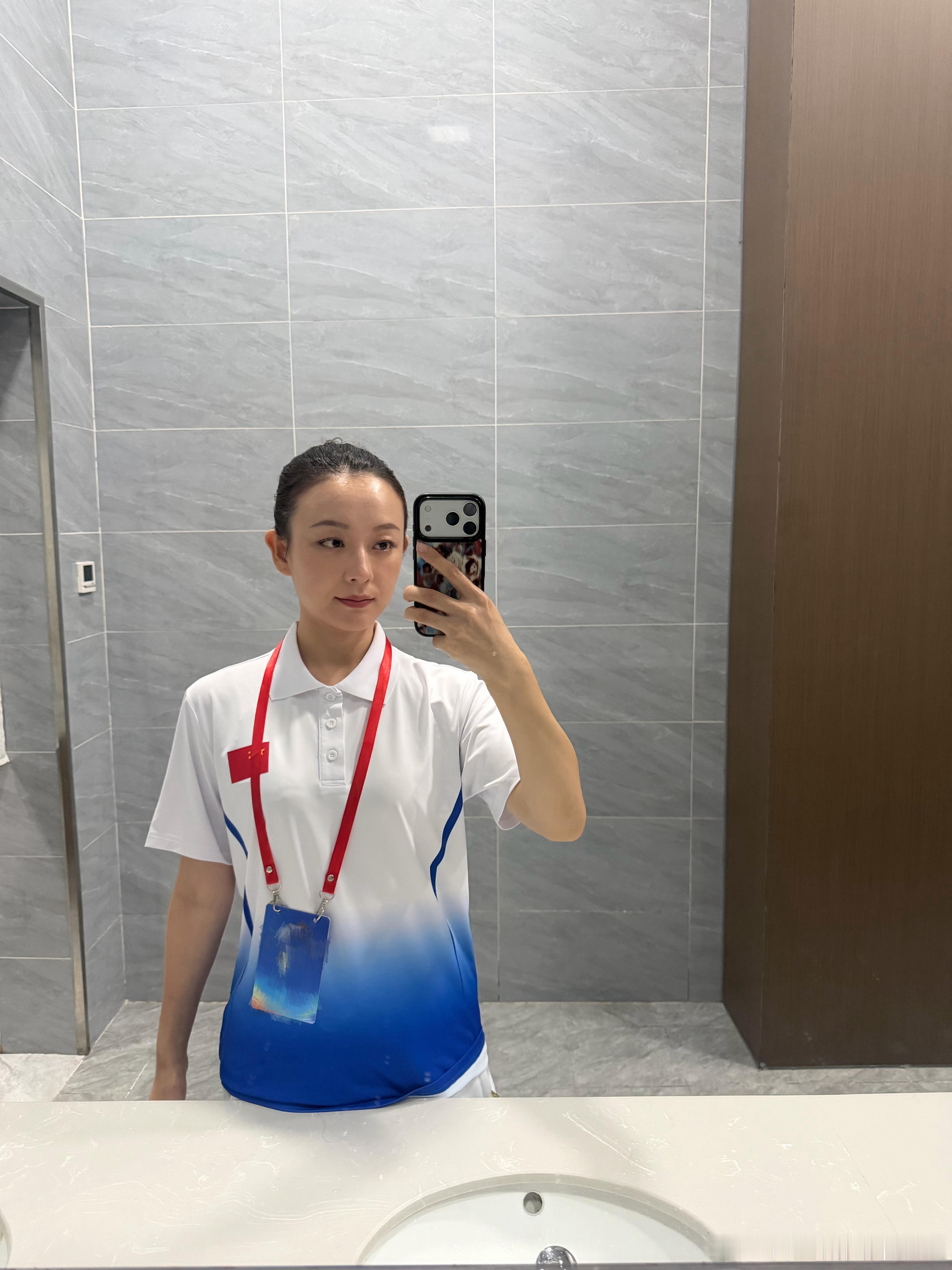 又出差了友友们，本学期实在是太忙了这次和小满分开4天！ ​​​