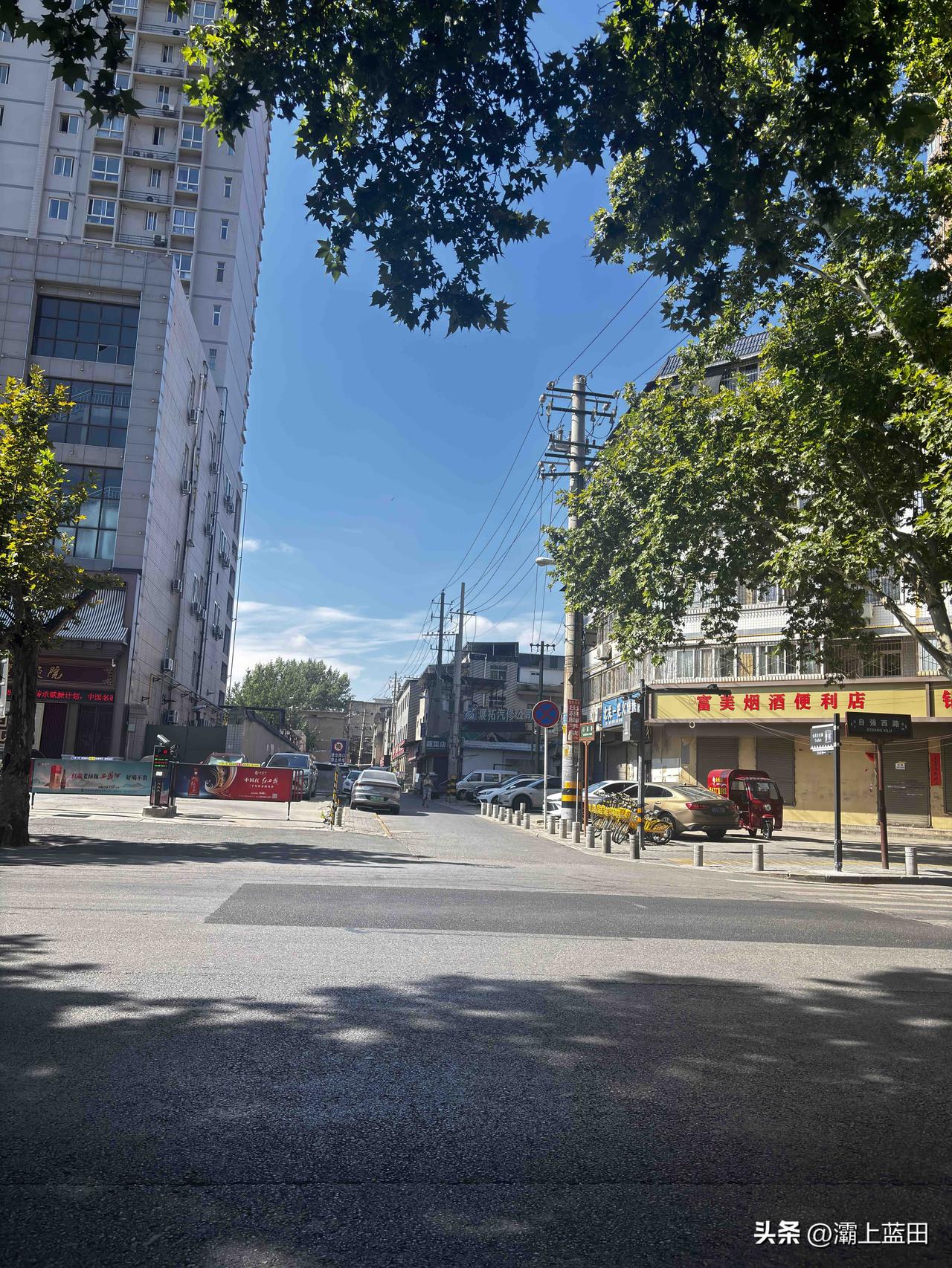 西安自强西路王赵巷，这里像是个城中村，还没拆吗？这村子叫什么名字呢？这位置挺好的