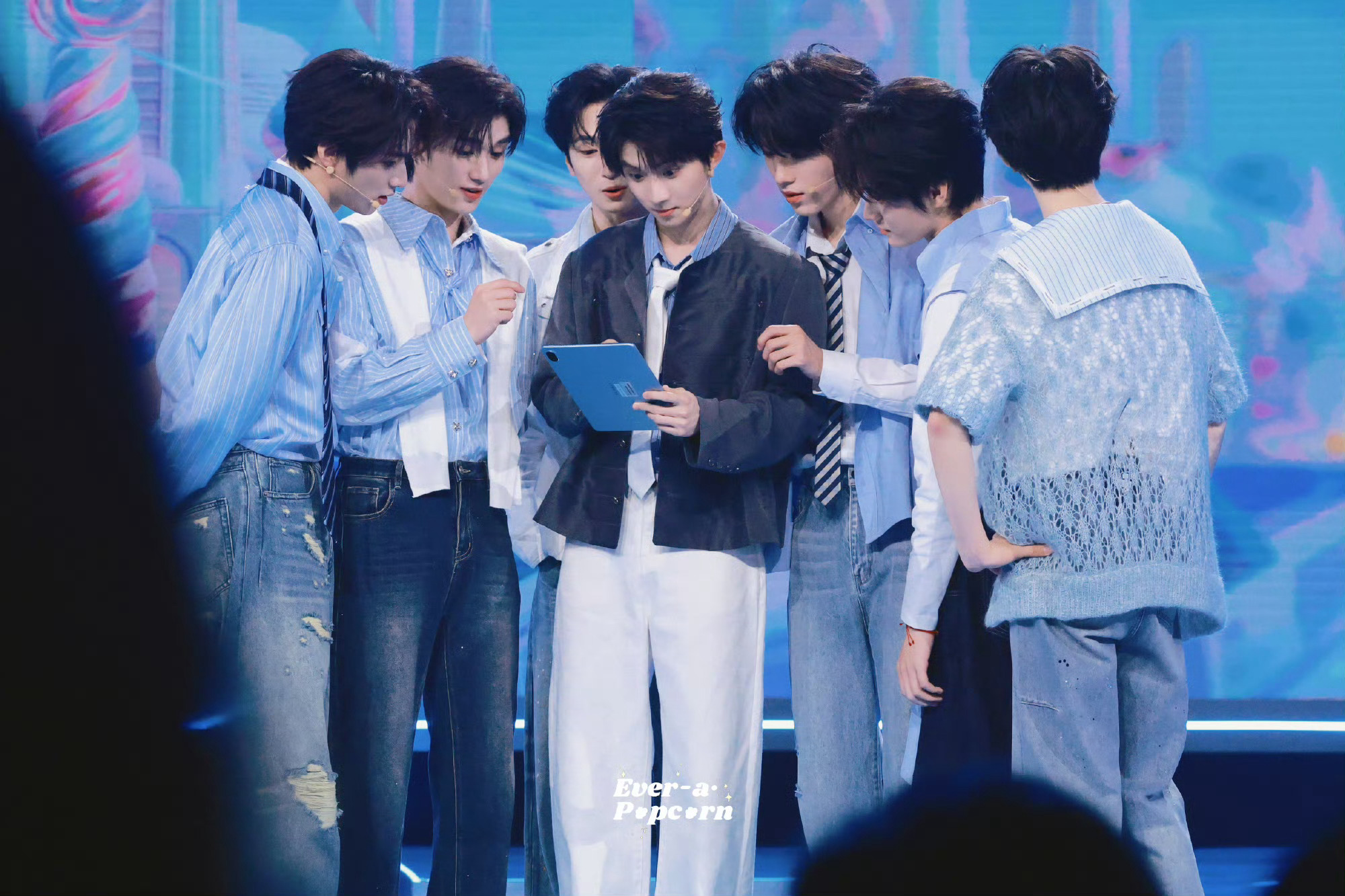 时代少年团男儿歌火焰舞台猜你想看被正主带飞的爽文人生 💛🖤【内娱认证顶流】【