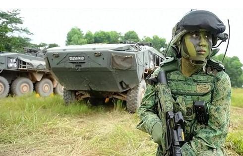 3000外军考虑撤台，新加坡这是表态支持大陆立场？
 
摊开东亚的军事地图，目光