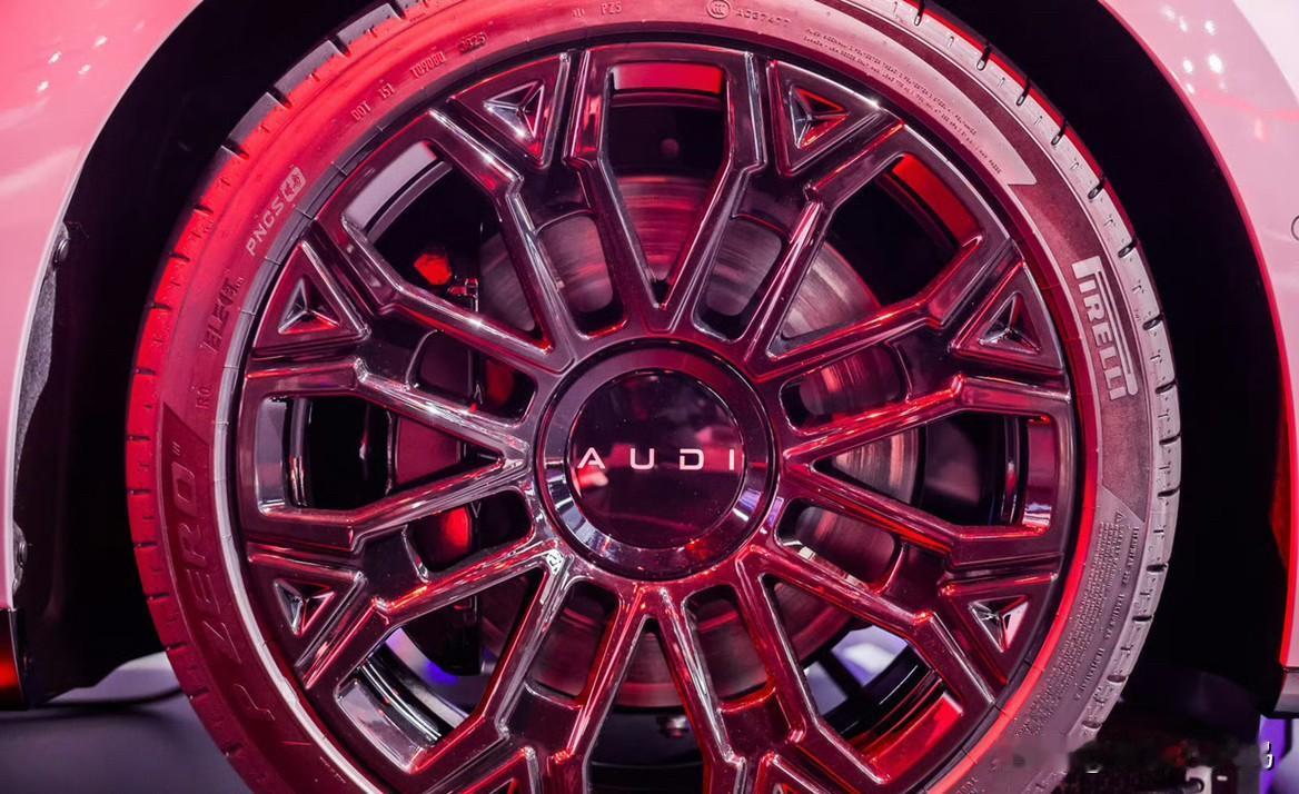 ✨云追广州车展的快乐，是被奥迪E5家族承包的！本来只是随便刷官图，结果被那抹紫色