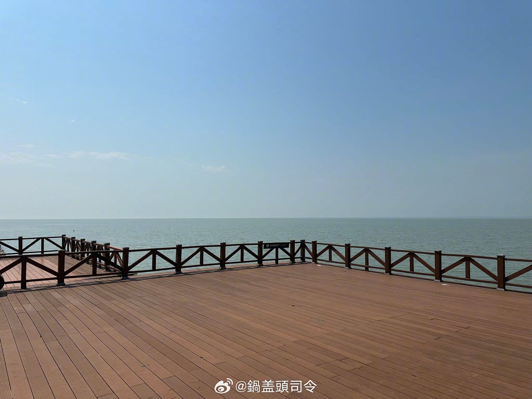 #2025高质量发展看吉林#查干湖处于嫩江与霍林河交汇的水网地区，是全国十大淡水