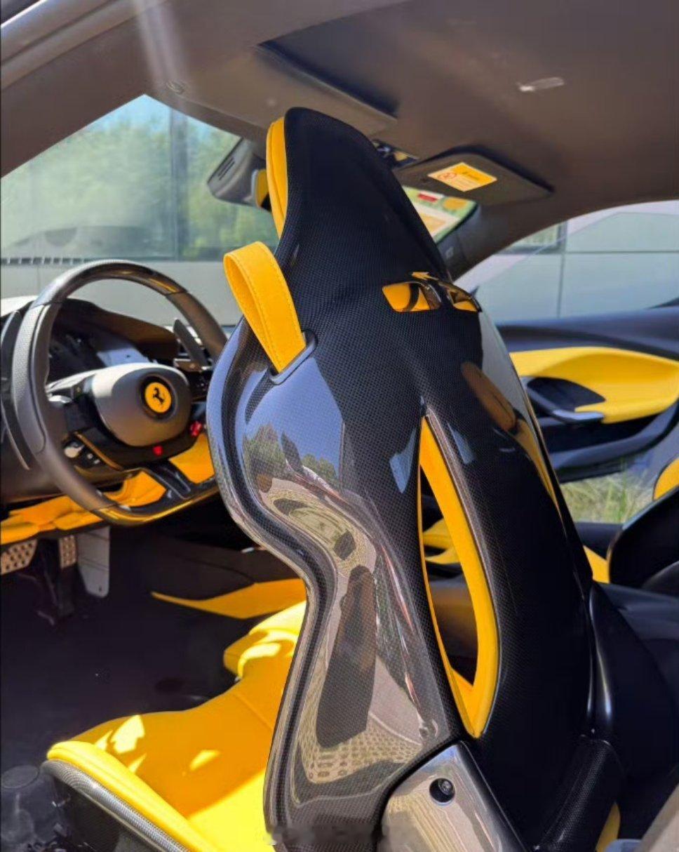 法拉利的帅是模仿不来的大v聊车 ​​​