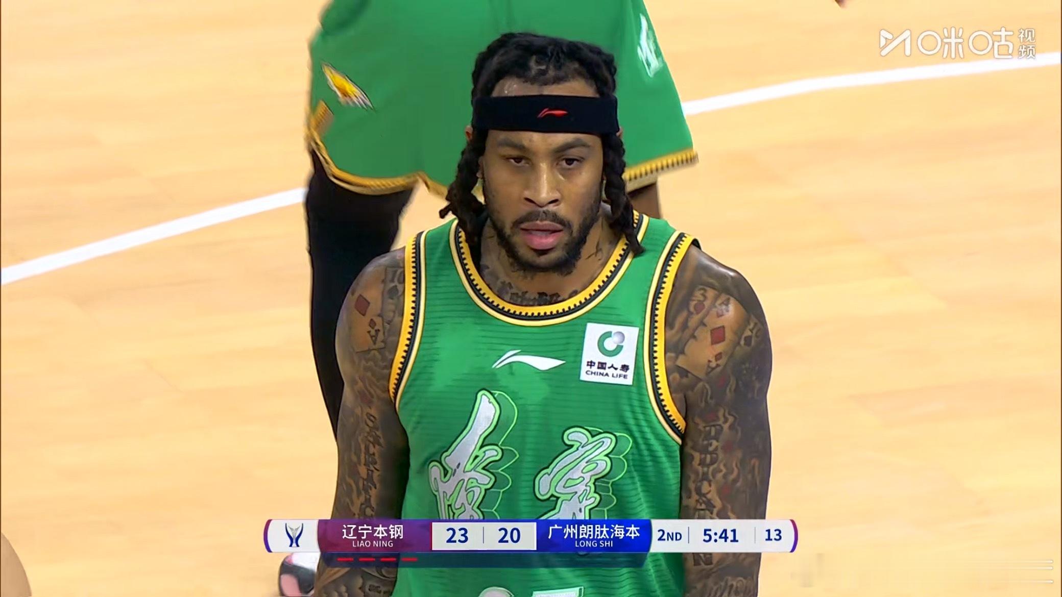 大莫的防守还是一如既往的香 甚至还有了一手小策应…不过罚球还是有点小糟cba俱乐