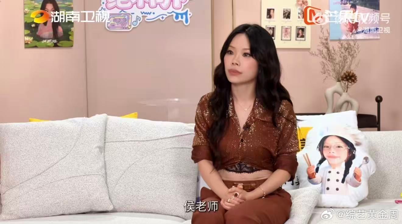 万妮达说侯明昊舞台很WAIYA歌手2026不惧冷门曲目大胆演唱，舞台包容多样音乐