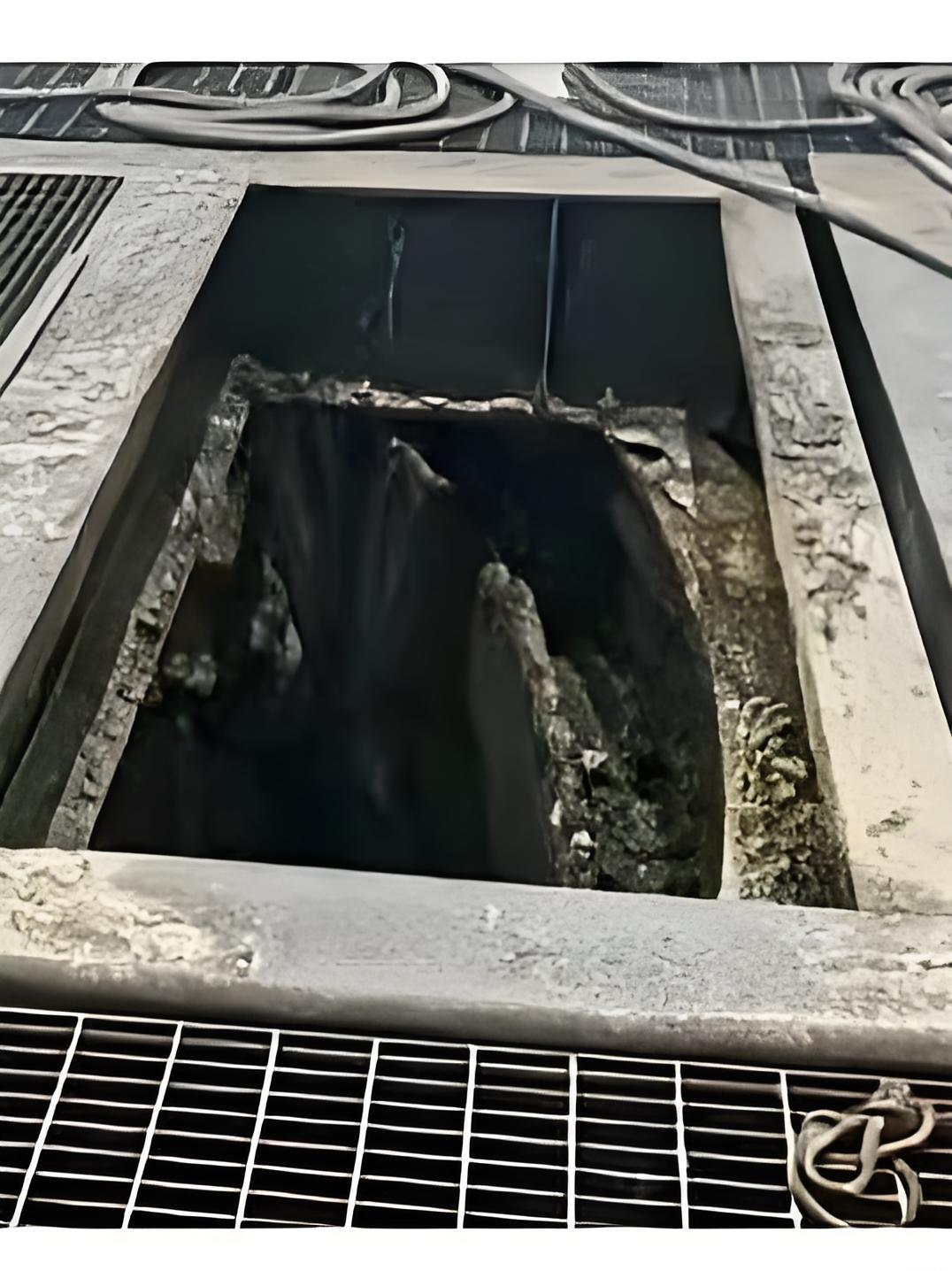 6名大学生矿企参观坠亡调查报告公布！42人被追责，这些问题触目惊心
 
7月23