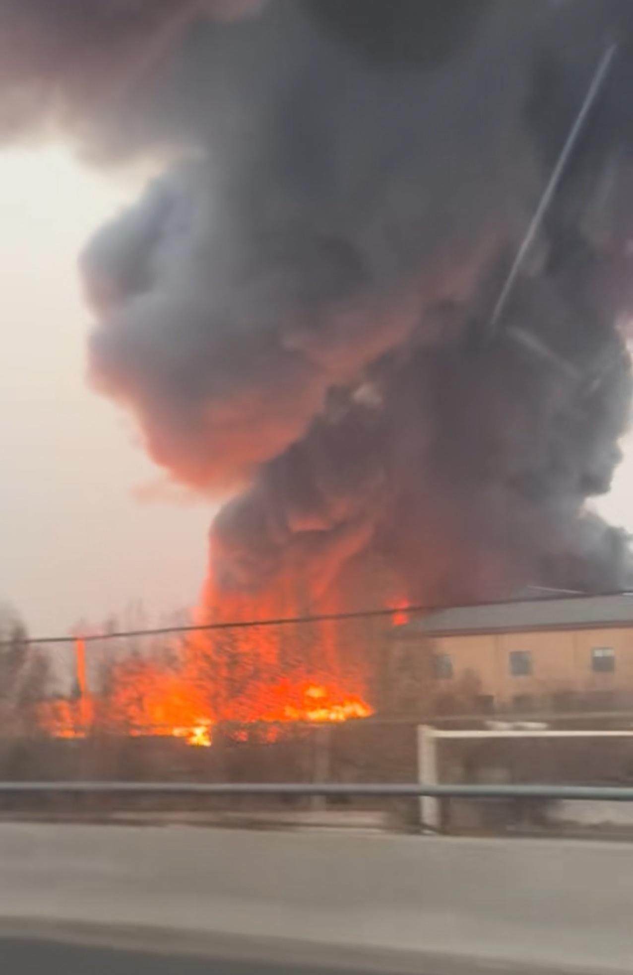 菏泽天晟化工厂又“烧”了
这些安全“保命课”真别再当耳旁风！
前阵子菏泽天晟化工