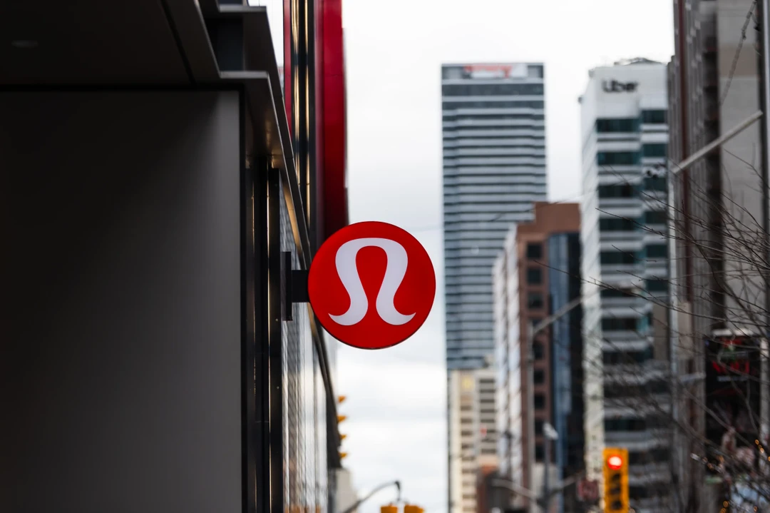 Lululemon：服装不含“永久化学物质”