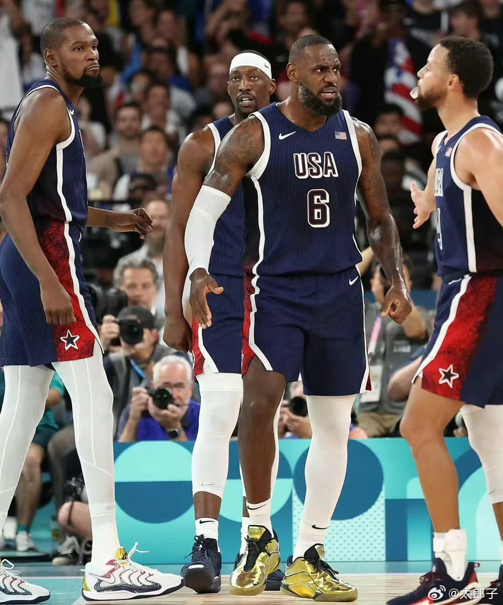 NBA老将：1、詹姆斯，41岁，数据断崖式下降，上赛季场均24.4分7.8篮板8