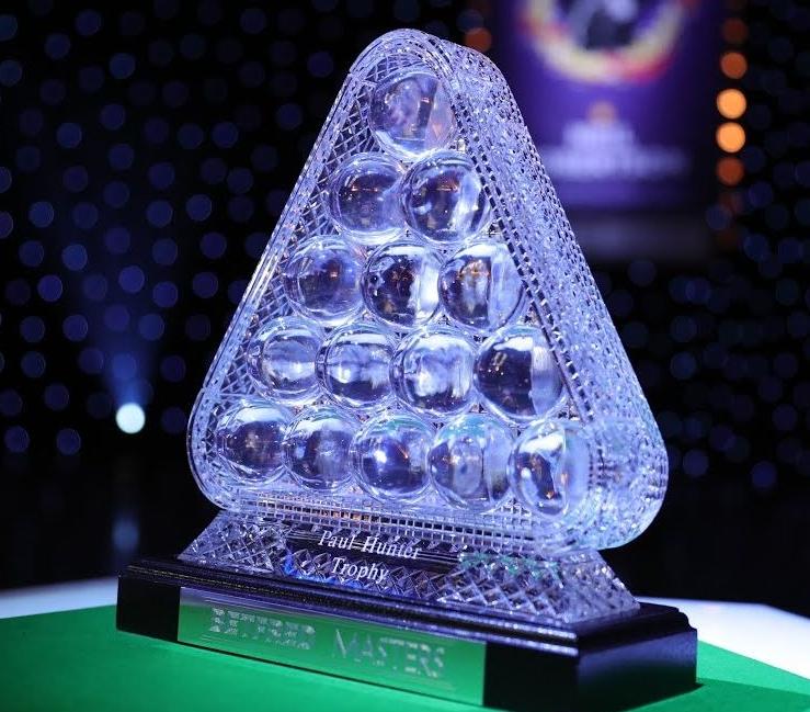 一年一度斯诺克饕餮大餐——斯诺克大师赛今天开席。
世界排名前16名顶尖选手共赴盛