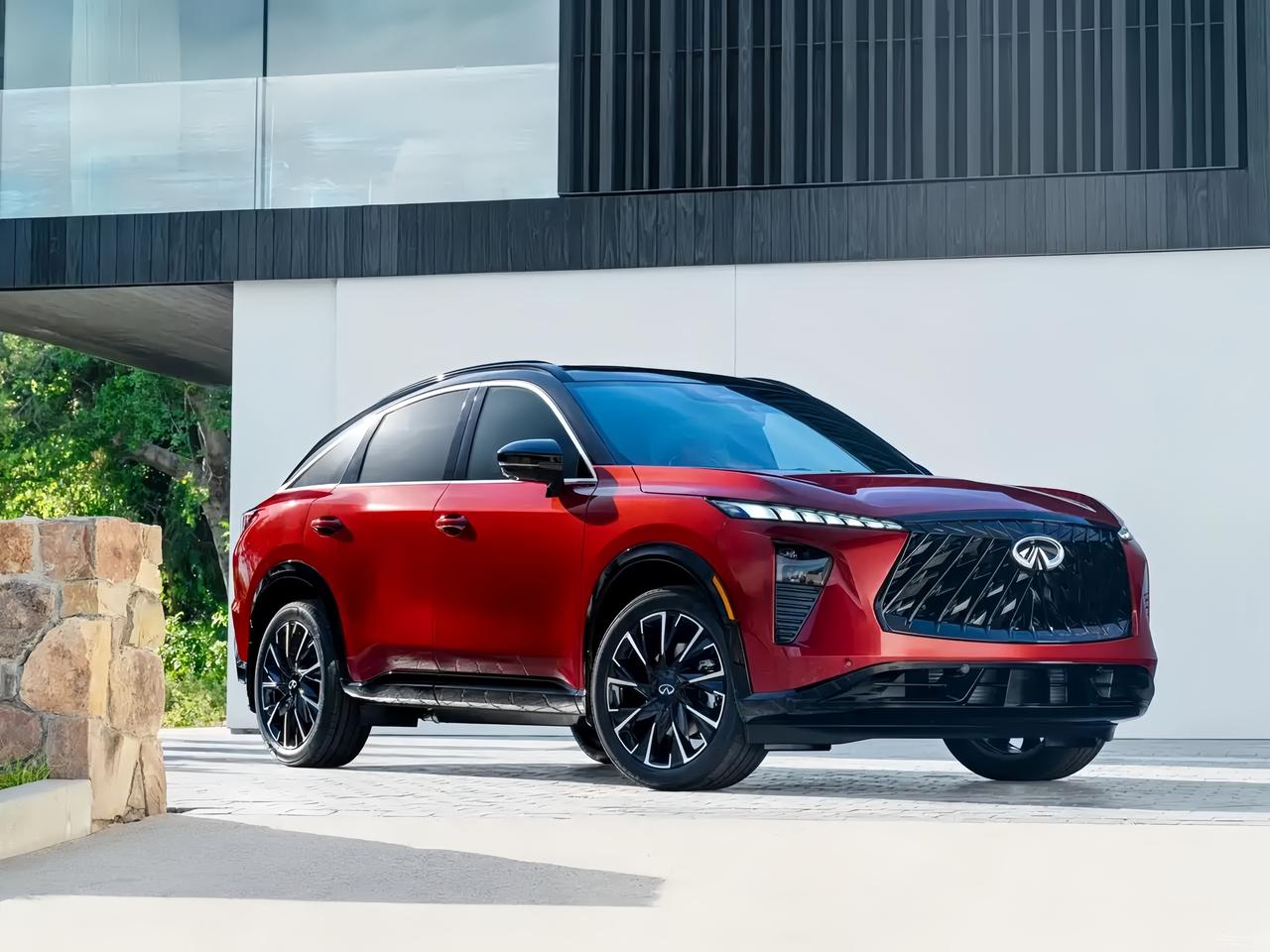 看新英菲尼迪QX65官图，黑化前脸、轿跑姿态，开出去会有人盯👀，黑红内饰、悬浮