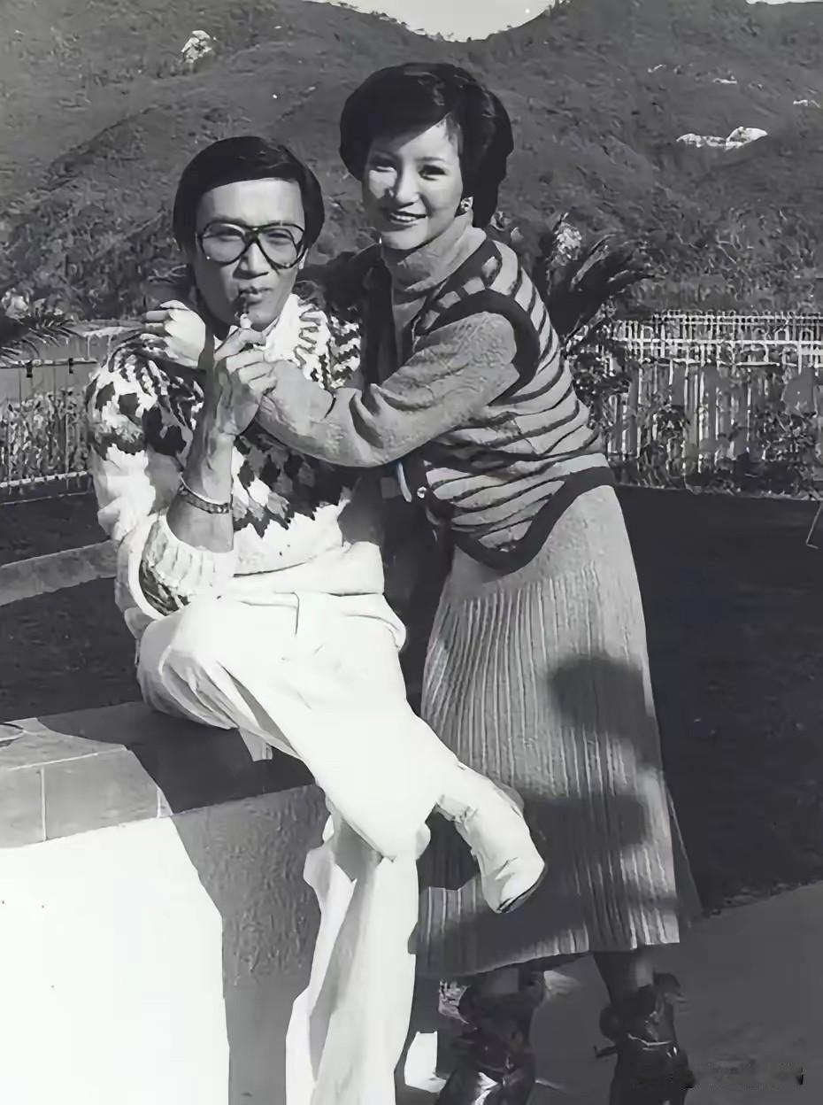谢贤说：“我跟狄波拉结婚不到一年，她就问我：‘你要不要生孩子？’我说：‘当然要生