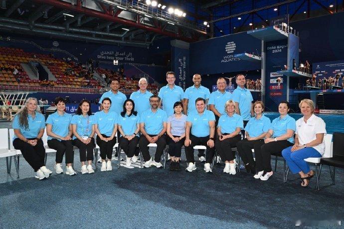 [心]#郭晶晶为中国跳水队骄傲#世界泳联世锦赛，中国跳水队收获9金4银。发博：1