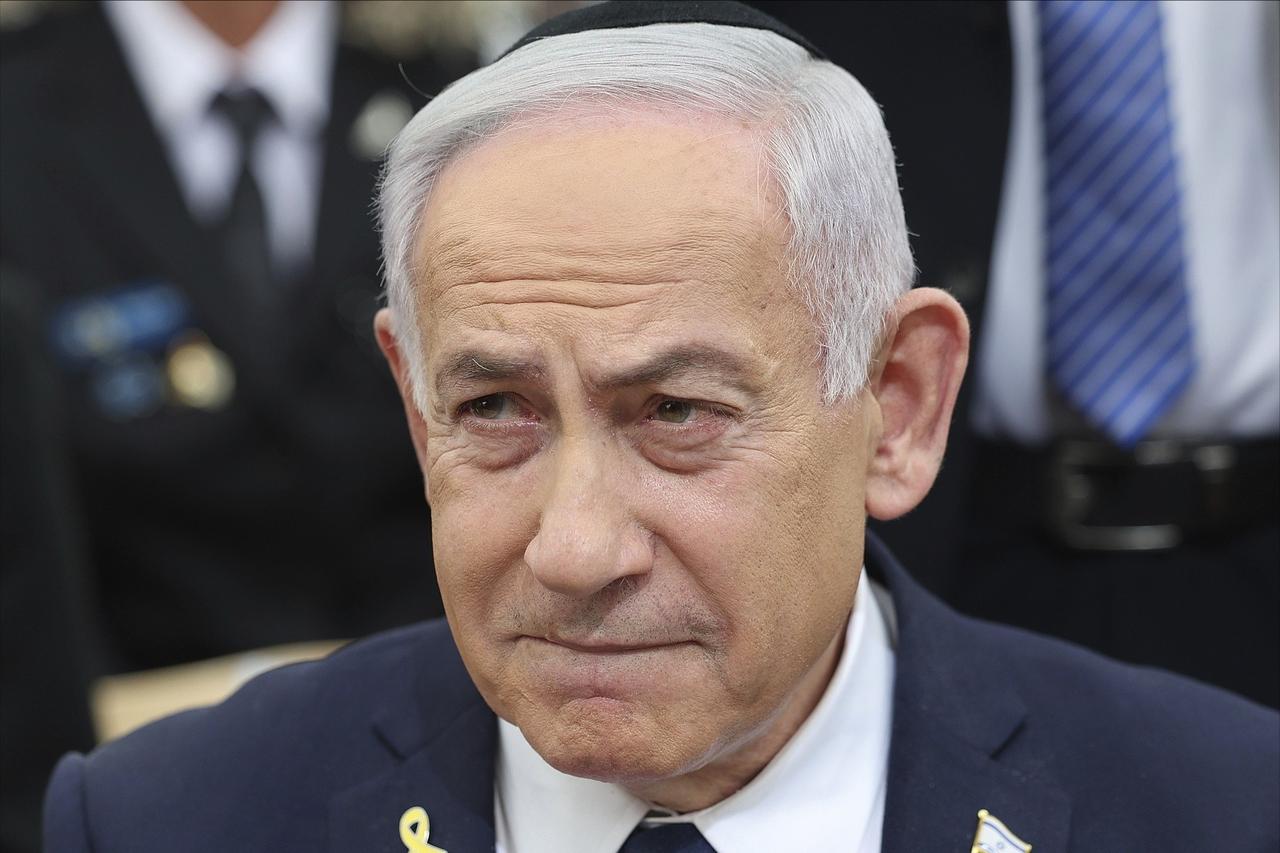 以色列已经替日本把路趟明白了，而美国政府的态度也已经摆在了桌面上：只要是能帮他守