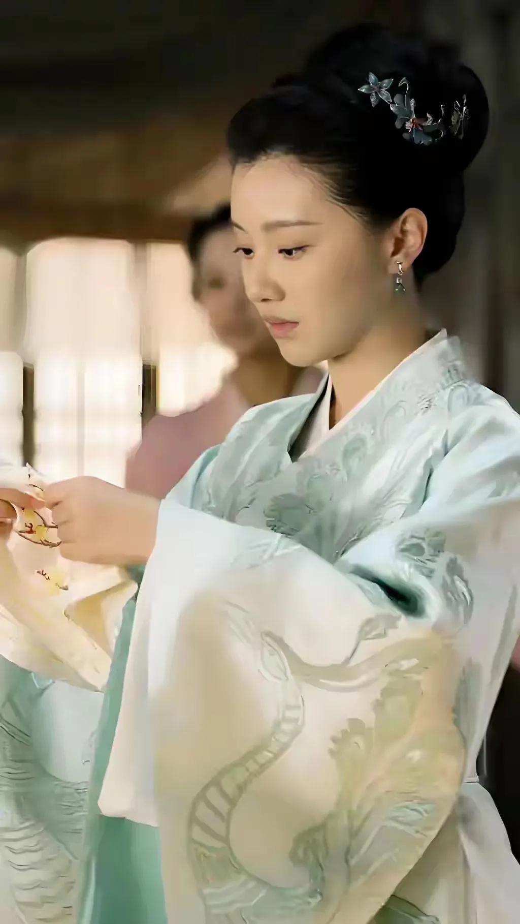 女性魅力鉴赏 一日三餐你觉得哪一餐最重要 哪个时候让你明白钱的重要性