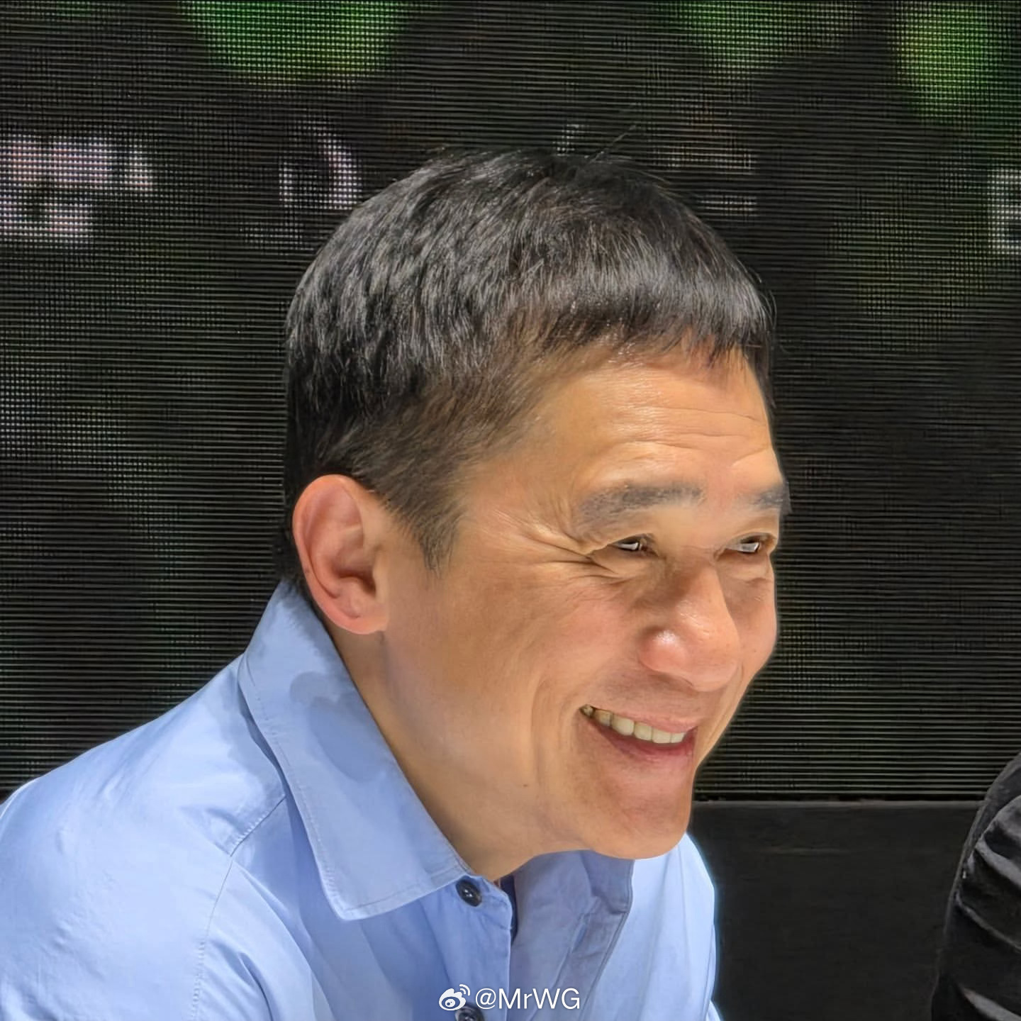 梁朝伟影讯 梁朝伟韩国宣传【寂静的朋友】，Day 1，第一部分——各种温柔可爱笑