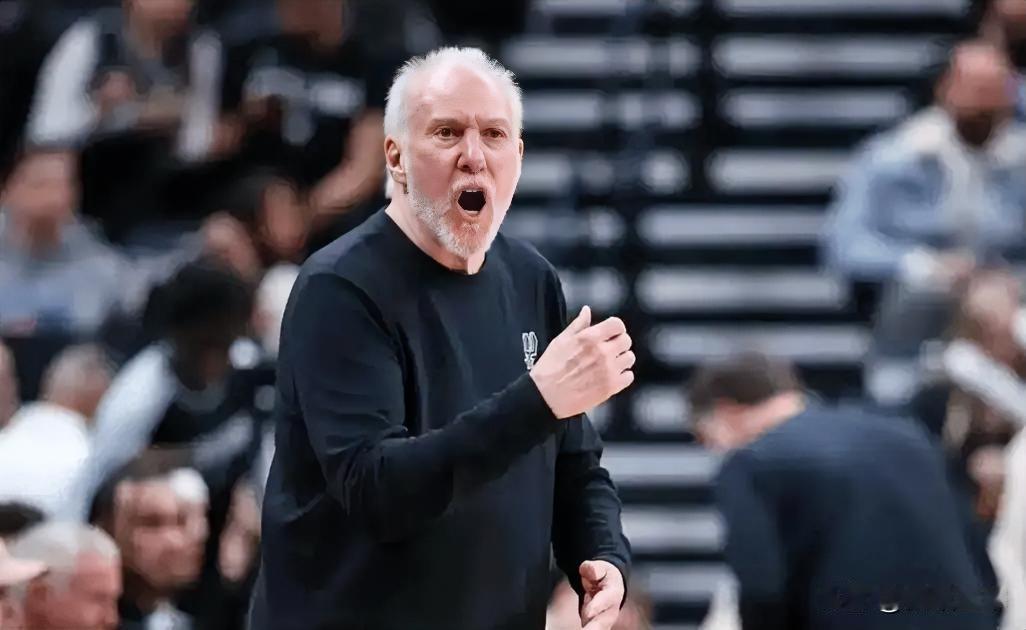 波波维奇登机半个小时，骂醒了整支马刺！

NBA总决赛G3，马刺客场115-11
