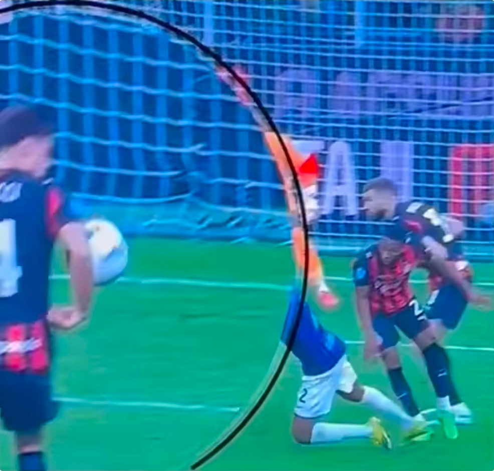 AC米兰1比0国际米兰齐沃：我被告知VAR已介入对方手球，是否该判点球无需多言北