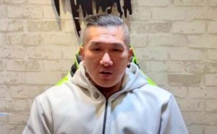 馆长成立政党可行吗？

好多大陆网友都盼着馆长能联合岛内爱国人士成立政党，早点把