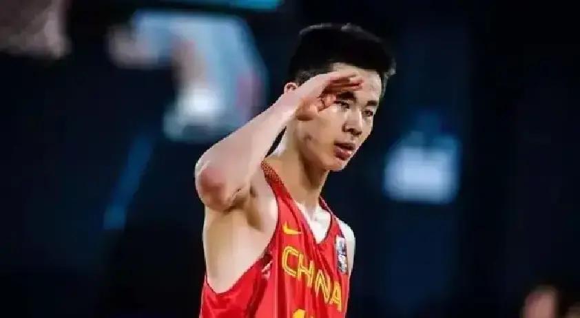 42分、6板、8助、2抢断！郭昊文的这场比赛，真是把“天赋型球员”四个字打在了脸