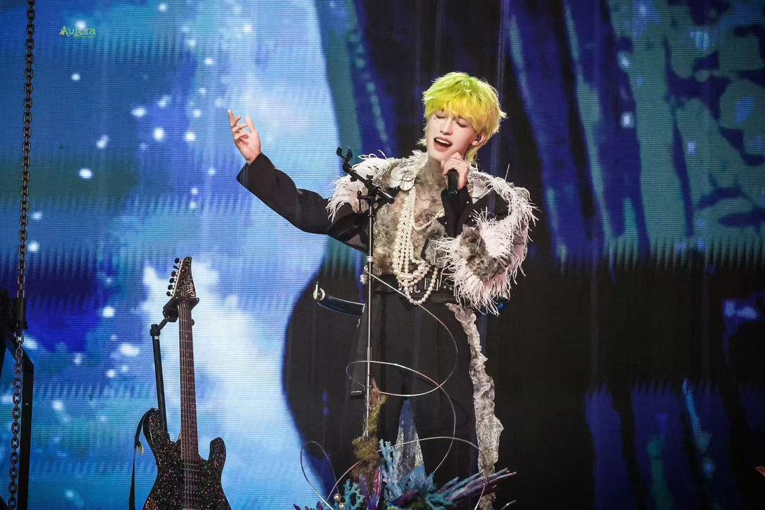 张泽禹元气哼唱假期语音张泽禹晴天雨天都是好天 谁懂张泽禹这段语音的含金量！哼唱里